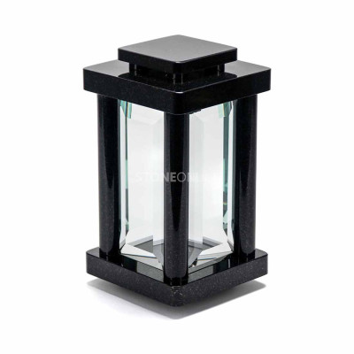 Granitlampe LSTYLE – Grablampe mit gedrehten Elementen.