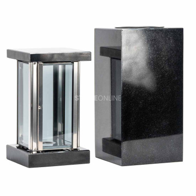 Silberne MIRROW SQUARE SILVER 24 und WCUBE15 Vase – geometrisches Set für den Friedhof.
