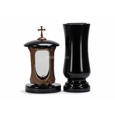 Kupferlaterne LALUMCROSSCOPPER und Vase WSTANDARD12 – elegantes Granit-Set für den Friedhof.
