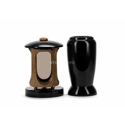Goldene Laterne LALUMROSETTEGOLD und Vase WSTANDARD12 – schönes Granit-Set für den Friedhof.