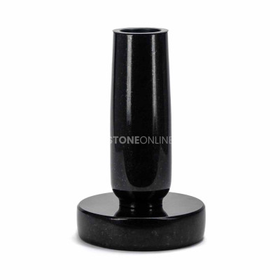 Vase WBASIC11 mit rundem PROUND-Untersetzer – langlebiges Granit-Set für den Friedhof.