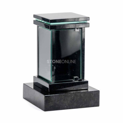 Grablaterne LLED auf quadratischer Basis PSQUARE – geometrisches Granitset StoneOnline für den Friedhof.