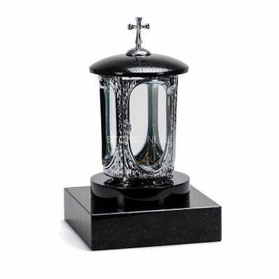 Grablaterne LALUMCROSSINOX mit verchromtem Kreuz auf quadratischer Basis PSQUARE aus Naturgranit.