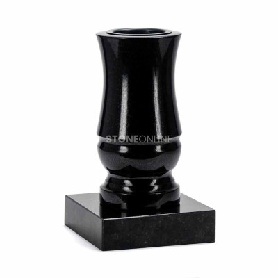 Vase WMODERN15 auf quadratischer PSQUARE-Basis – geometrische Deko aus Naturgranit.