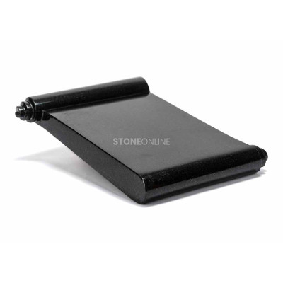 Granit-Grabtafel PAPIRUS – elegante Inschriftentafel für Grab und Grabmal.